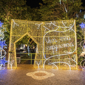 4000 | Livro Com Casinha 4,40 x 0,50 x 3,20m (Barracão 14)